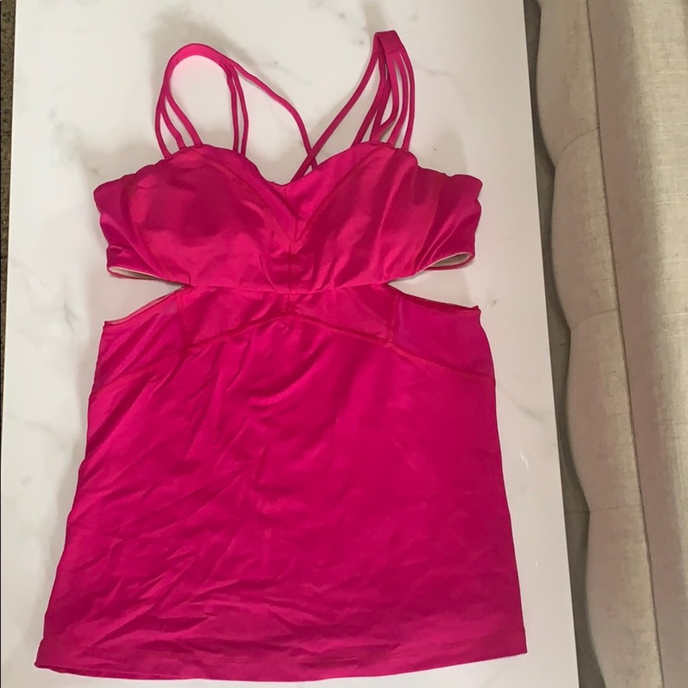 Lululemon tank